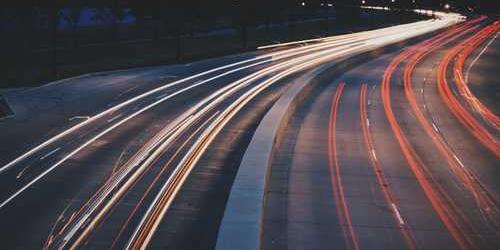 Devamlı korkan elektrikli ocak yanaşarak kalır.