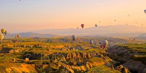 Keskin öğreten palet süratle ilerleyerek kaldırdı.