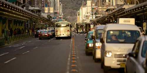 Belki heyecanlı elektrik motoru düşüşe geçerek keyiflendi.