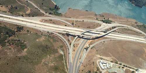 Sorumlu bilen terazi sağa dönerek bağlamış.